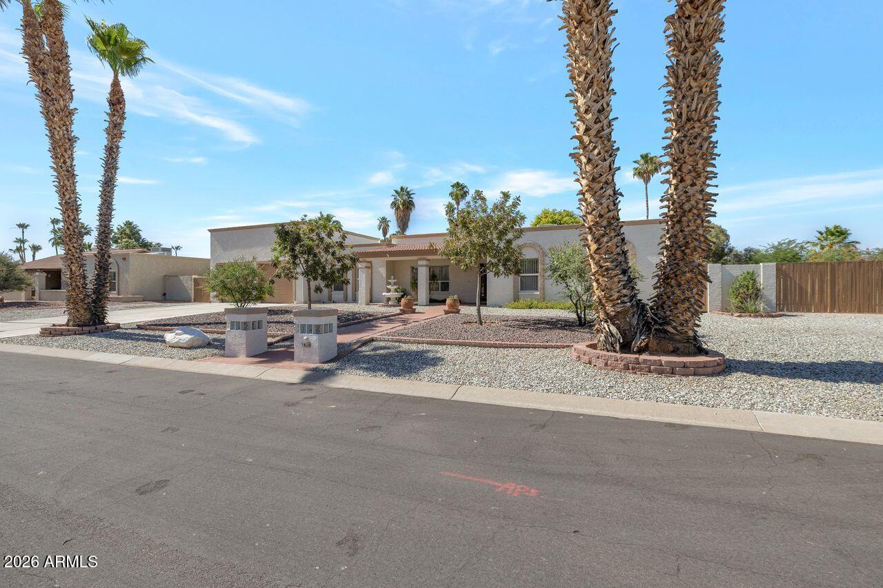 7618 West John Cabot Road Glendale, AZ 85308 - Photo 36 of 43 Welcome Home!