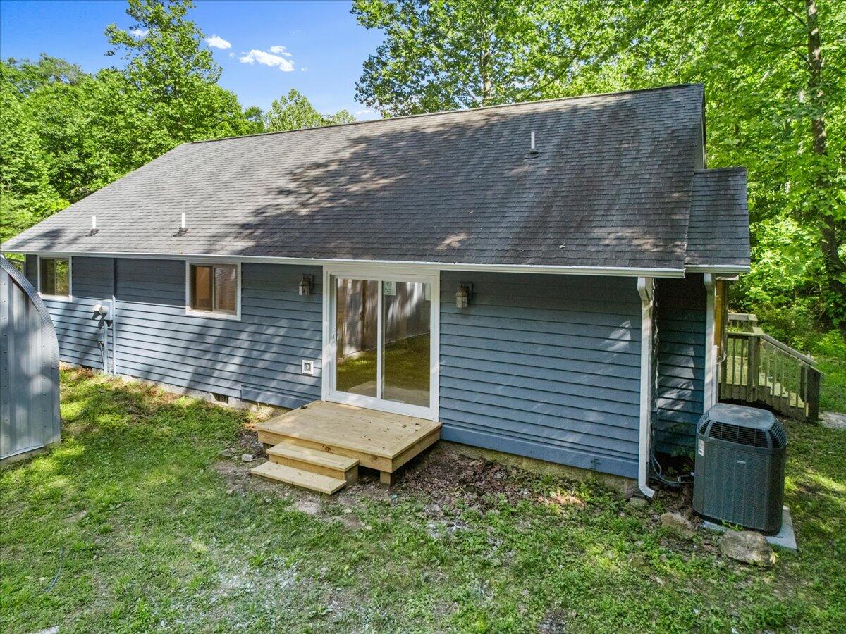 56 Craig Woods Road New Castle, VA 24127 - Photo 8 of 70 10-1000037070
