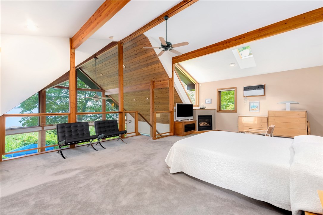 378 New Meadow Road Barrington, RI 02806 - Photo 16 of 31 Master Suite