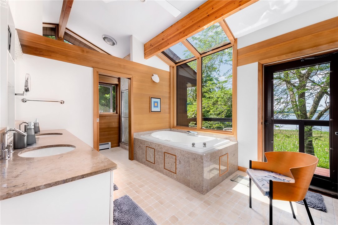 378 New Meadow Road Barrington, RI 02806 - Photo 18 of 31 Master Bath