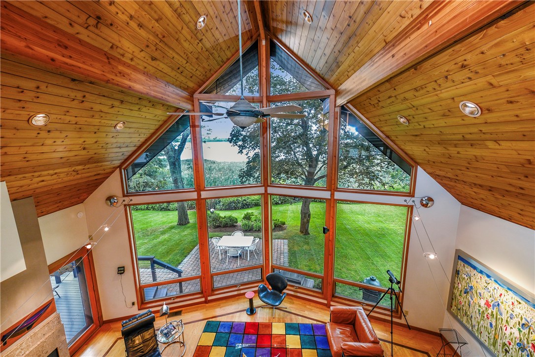 378 New Meadow Road Barrington, RI 02806 - Photo 4 of 31 Gallery Image 4