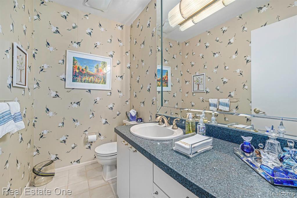 33840 York Ridge Street Farmington Hills, MI 48331 - Photo 23 of 25