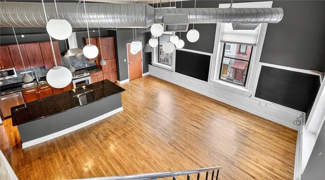 $339,900 | 120 South 15th Street, Unit 203, Pittsburgh, PA 15203