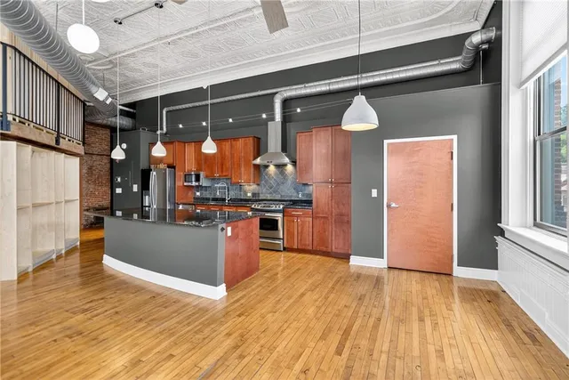 $339,900 | 120 South 15th Street, Unit 203, Pittsburgh, PA 15203