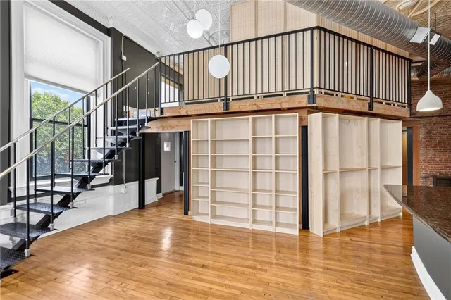 $339,900 | 120 South 15th Street, Unit 203, Pittsburgh, PA 15203