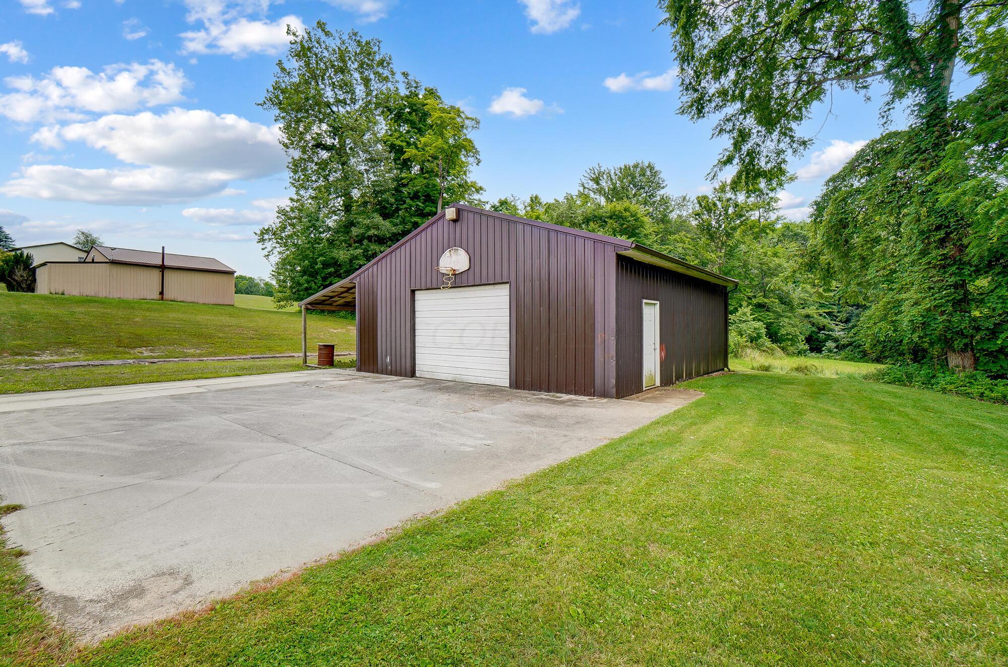 18256 Utica Road Utica, OH 43080 - Photo 42 of 48 960 sqft Pole Barn