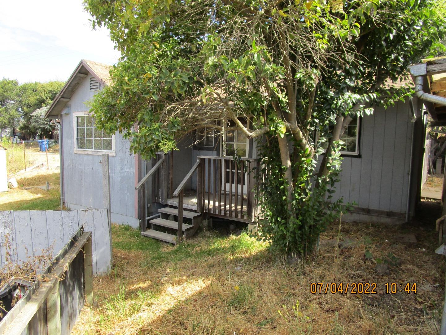 37 Webb Road Watsonville, CA 95076 - Photo 11 of 30 a view of a house with a yard