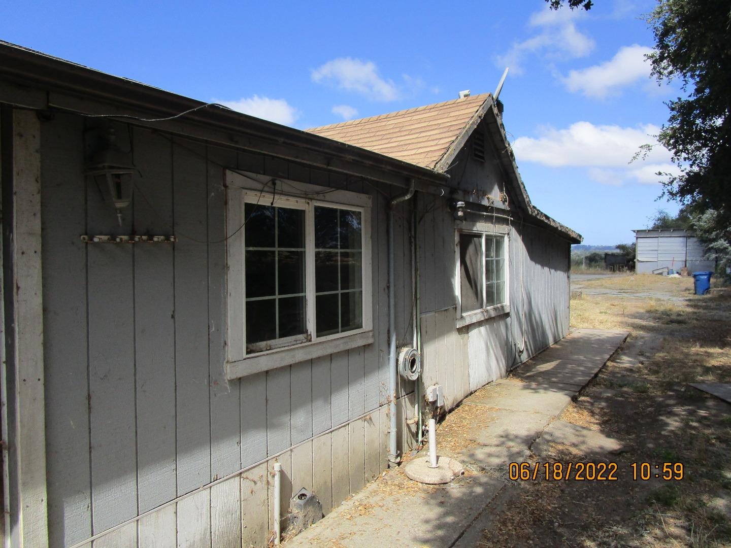 37 Webb Road Watsonville, CA 95076 - Photo 5 of 30 a view of house with backyard