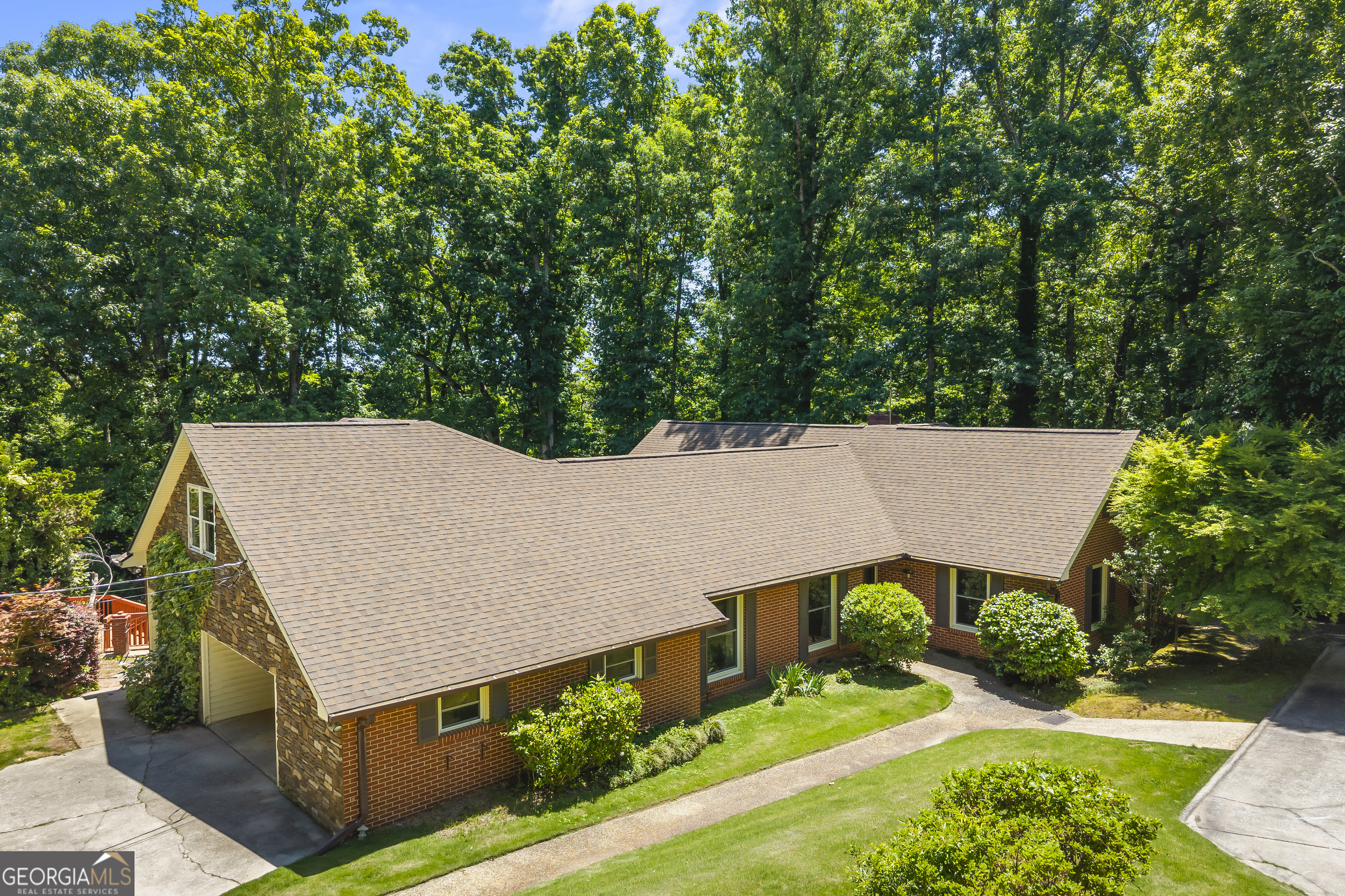 511 Rhodes Drive Elberton, GA 30635 - Photo 3 of 90