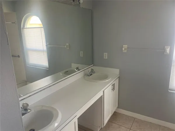 $2,000 | 116 Crescent Court, Kissimmee, FL 34758