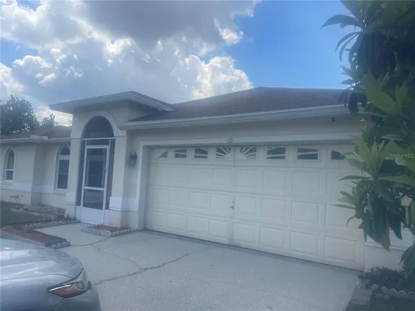 $2,000 | 116 Crescent Court, Kissimmee, FL 34758