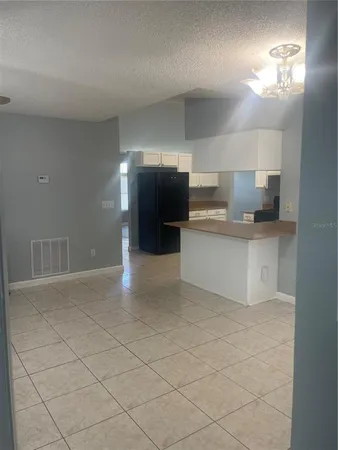 $2,000 | 116 Crescent Court, Kissimmee, FL 34758