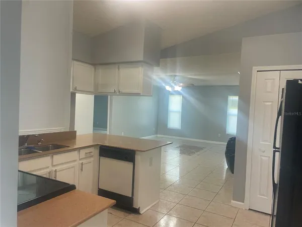 $2,000 | 116 Crescent Court, Kissimmee, FL 34758