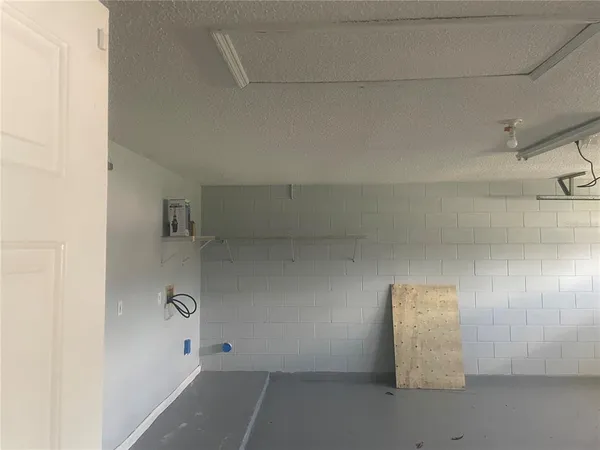 $2,000 | 116 Crescent Court, Kissimmee, FL 34758