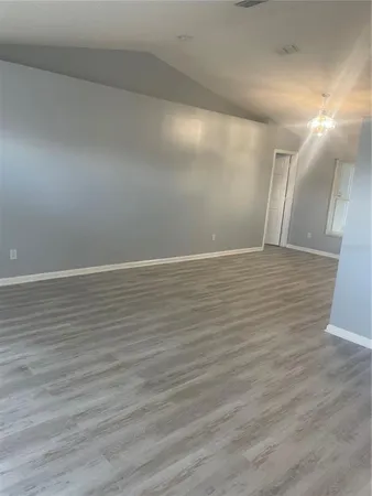 $2,000 | 116 Crescent Court, Kissimmee, FL 34758