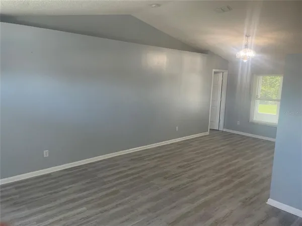 $2,000 | 116 Crescent Court, Kissimmee, FL 34758