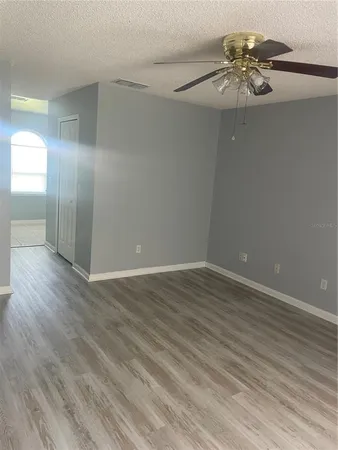 $2,000 | 116 Crescent Court, Kissimmee, FL 34758