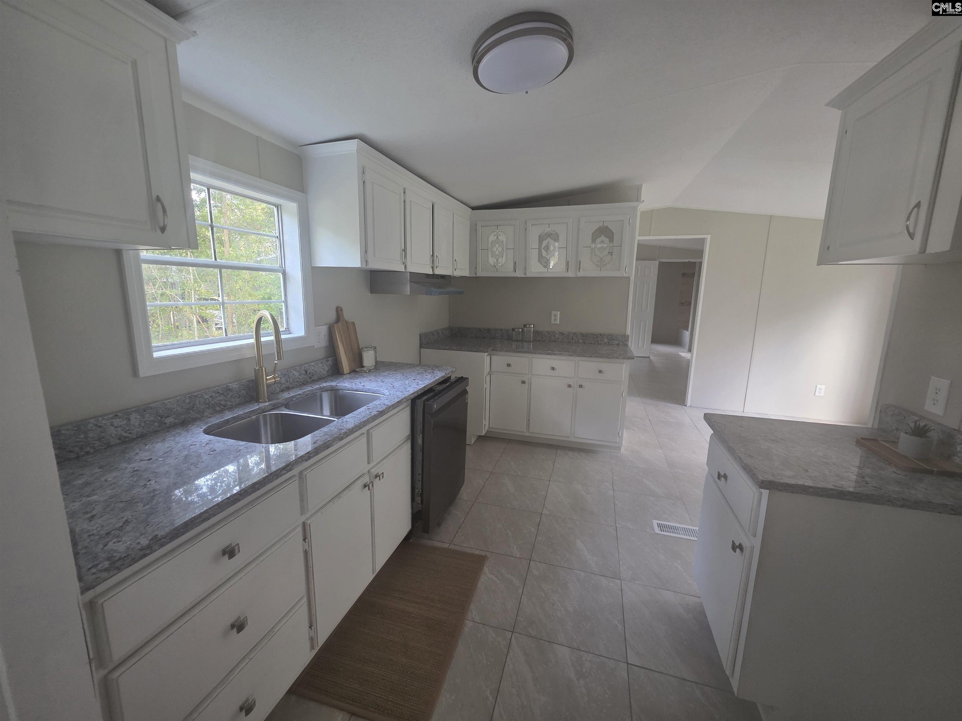 1527 Middlepen Road Southeast Orangeburg, SC 29115 - Photo 7 of 18