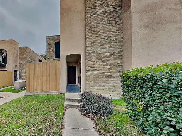 $1,195 | 5618 Boca Raton Boulevard, Unit 143, Fort Worth, TX 76112
