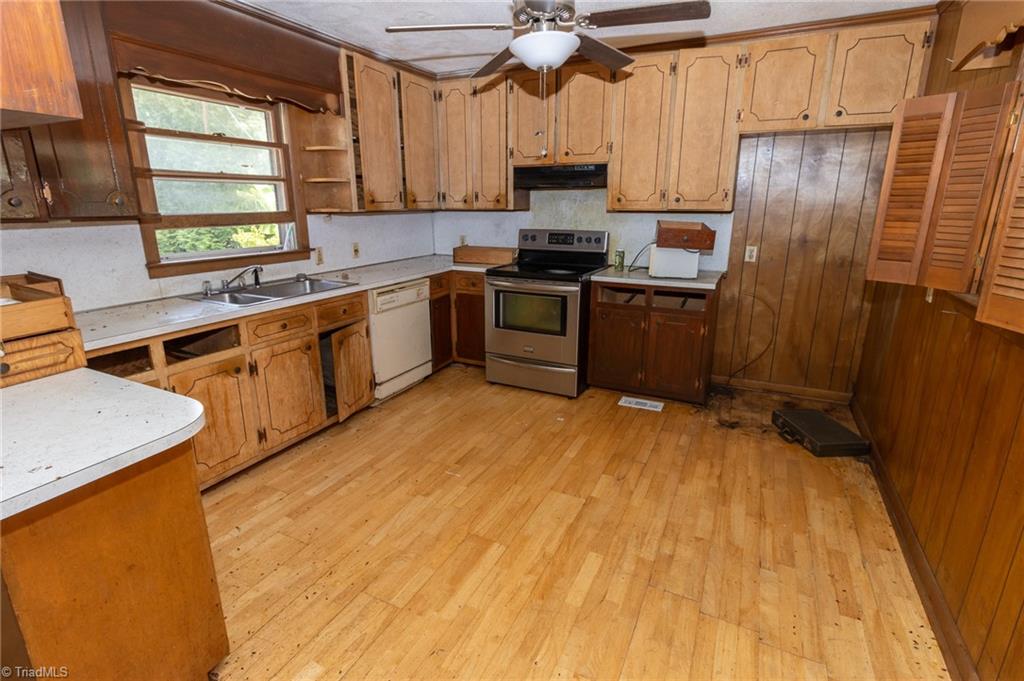 588 Warner Road Troy, NC 27371 - Photo 8 of 31 Gallery Image 8