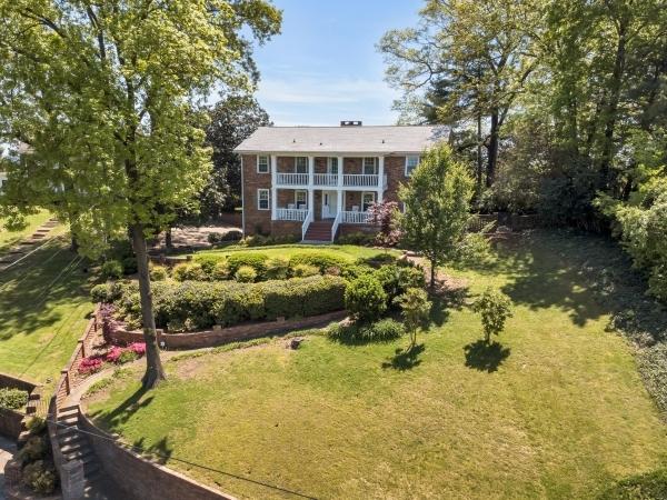 214 South Crest Road Chattanooga, TN 37404 - Photo 4 of 25 03-5aed097b62e4e