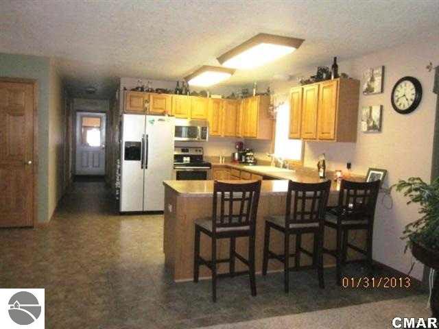 7825 East Mcbrides Road Edmore, MI 48829 - Photo 7 of 17 1773715-6.JPG
