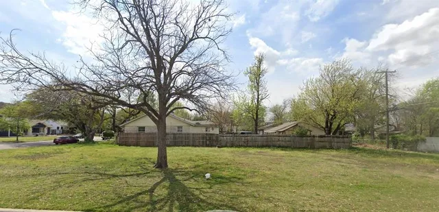 $199,999 | 2900 Ryan Avenue, Fort Worth, TX 76110