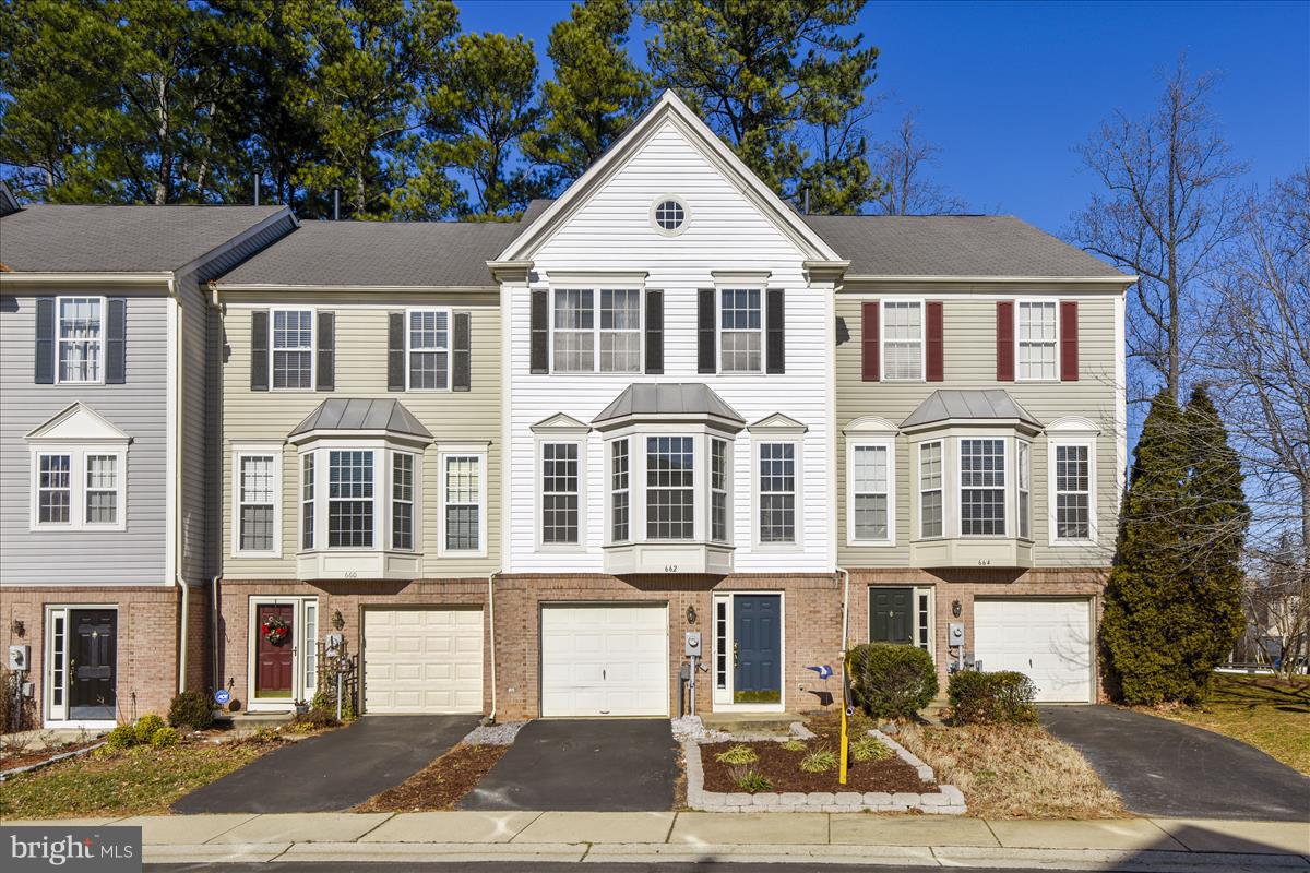 662 Howards Loop Annapolis, MD 21401 - Photo 1 of 37 Front