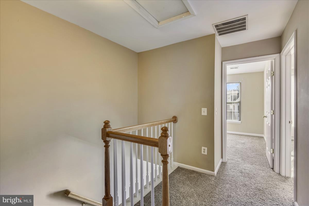 662 Howards Loop Annapolis, MD 21401 - Photo 14 of 37 Upper Hall