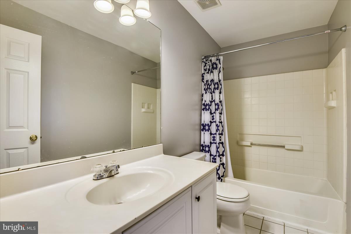 662 Howards Loop Annapolis, MD 21401 - Photo 22 of 37 Full Bath