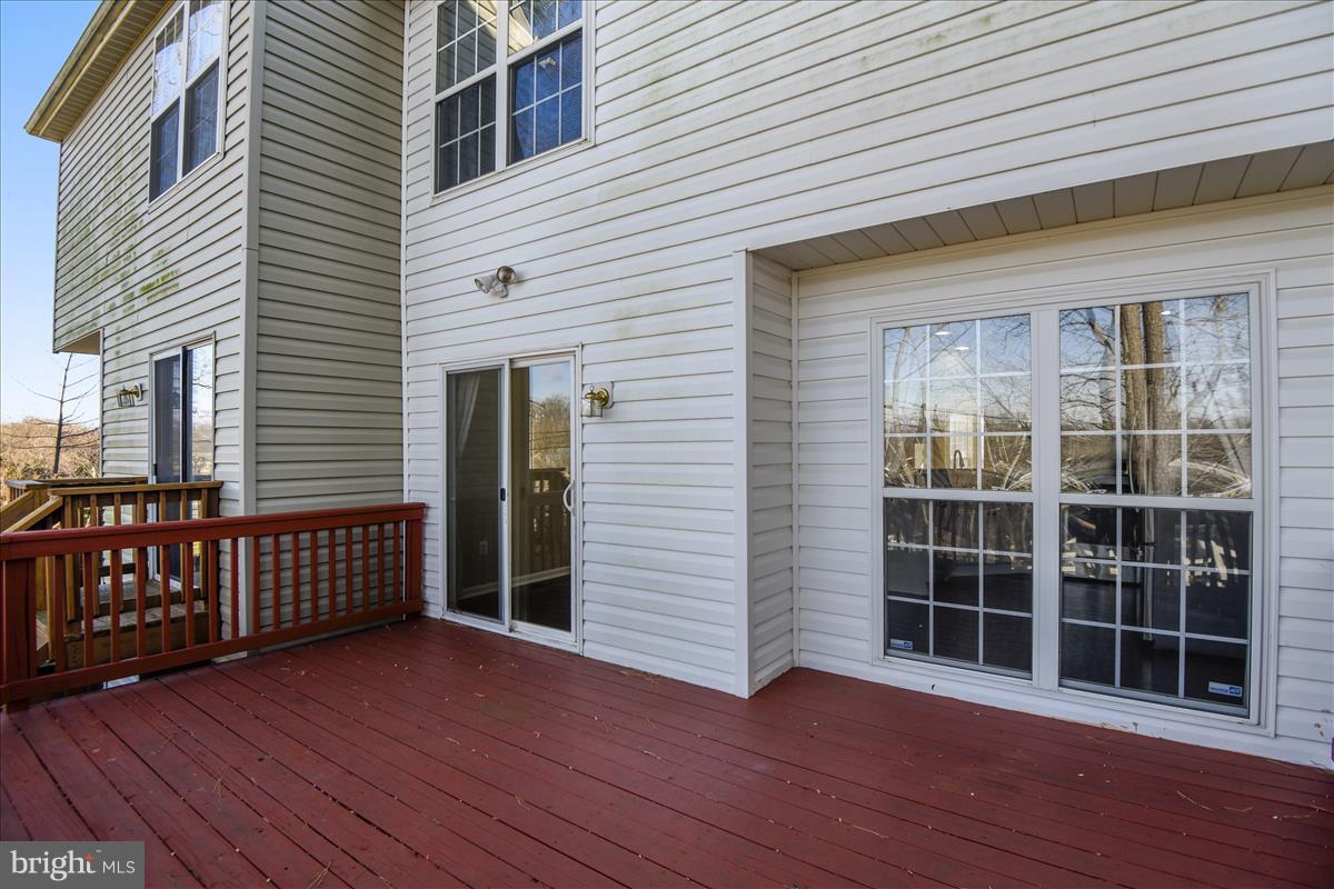 662 Howards Loop Annapolis, MD 21401 - Photo 30 of 37 Rear Deck