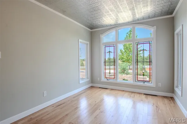 $450,000 | 208 Greenway Drive, Holts Summit, MO 65043