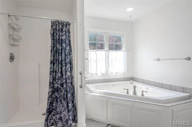 $450,000 | 208 Greenway Drive, Holts Summit, MO 65043