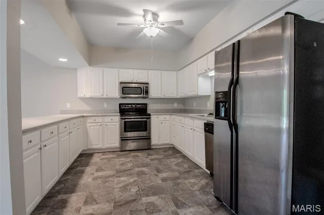 $450,000 | 208 Greenway Drive, Holts Summit, MO 65043