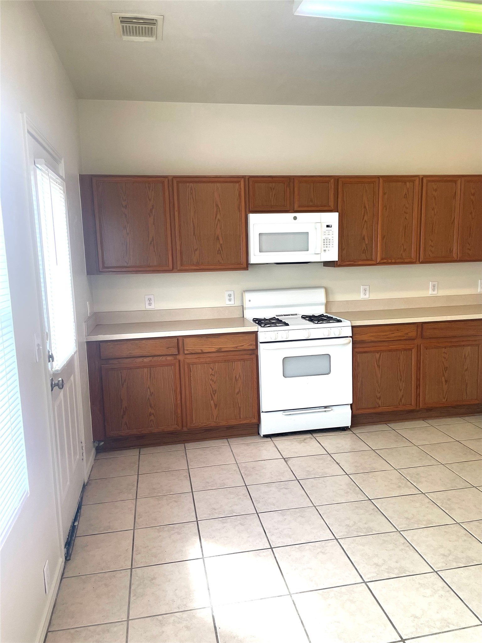 23623 Twisting Falls Drive Spring, TX 77373 - Photo 18 of 46 Kitchen