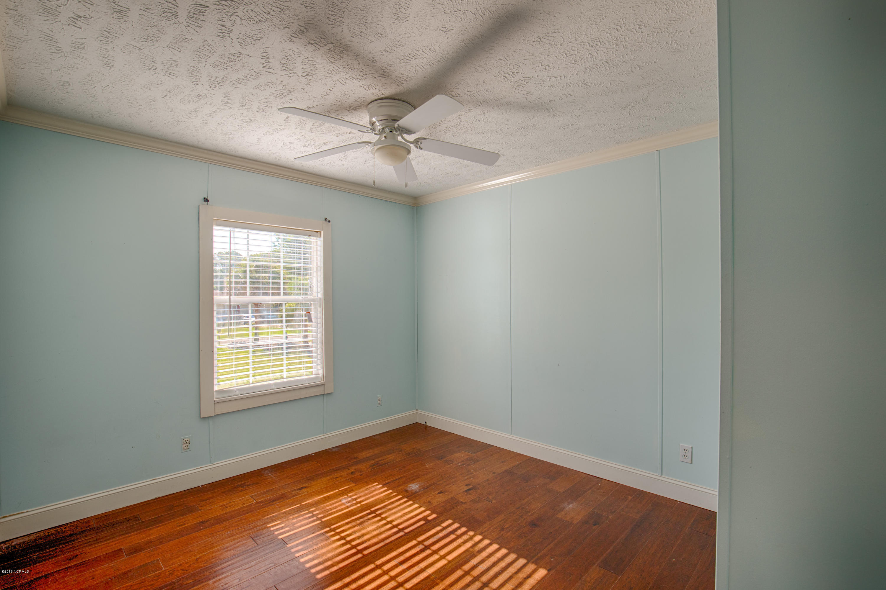 108 Swan Point Road Sneads Ferry, NC 28460 - Photo 14 of 21 108 Swan Point - 14