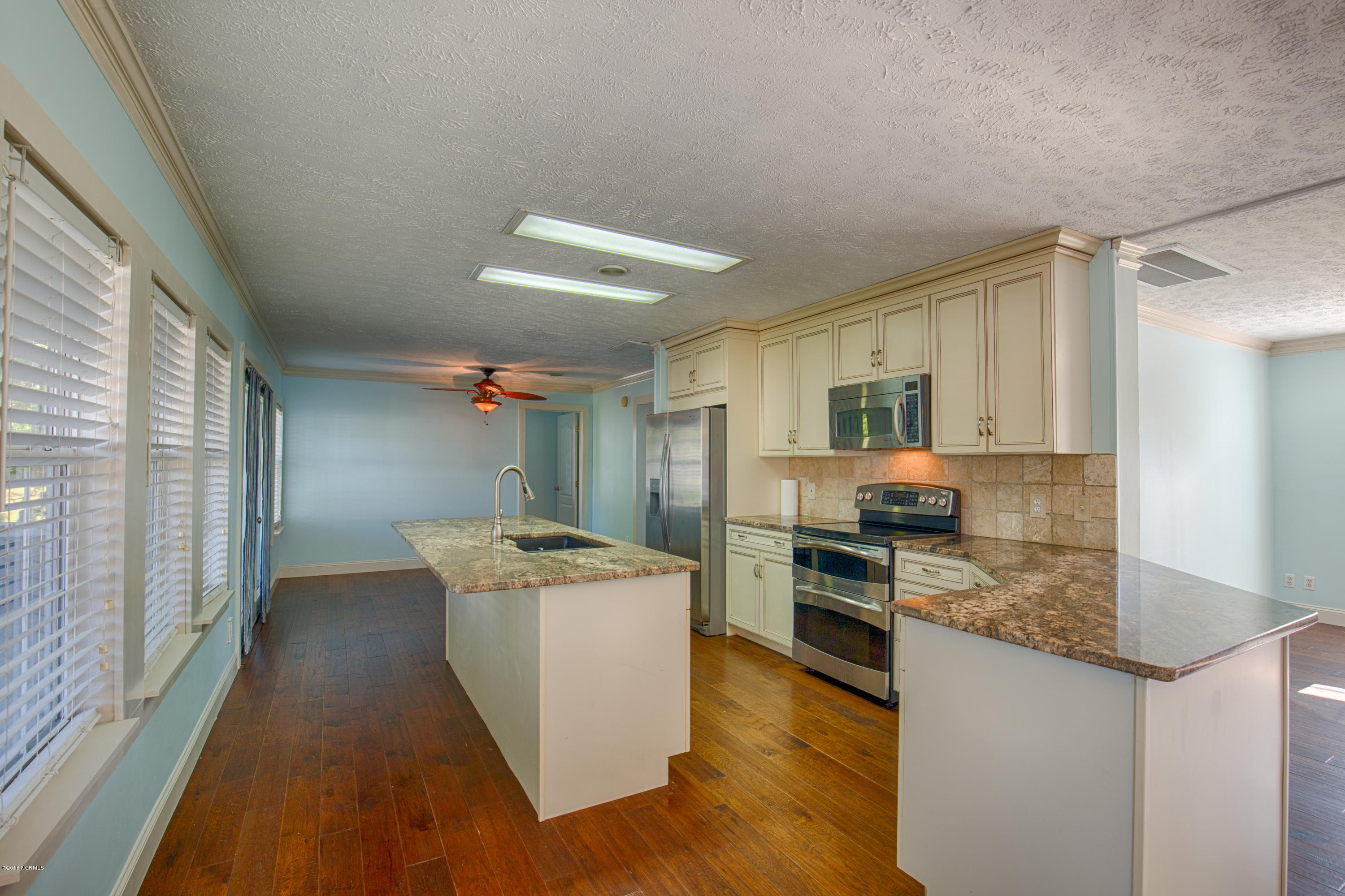 108 Swan Point Road Sneads Ferry, NC 28460 - Photo 6 of 21 108 Swan Point - 17