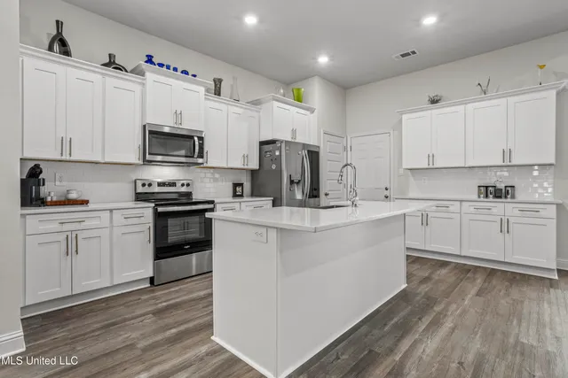 $399,000 | 5416 East Belle Fontaine Road, Ocean Springs, MS 39564