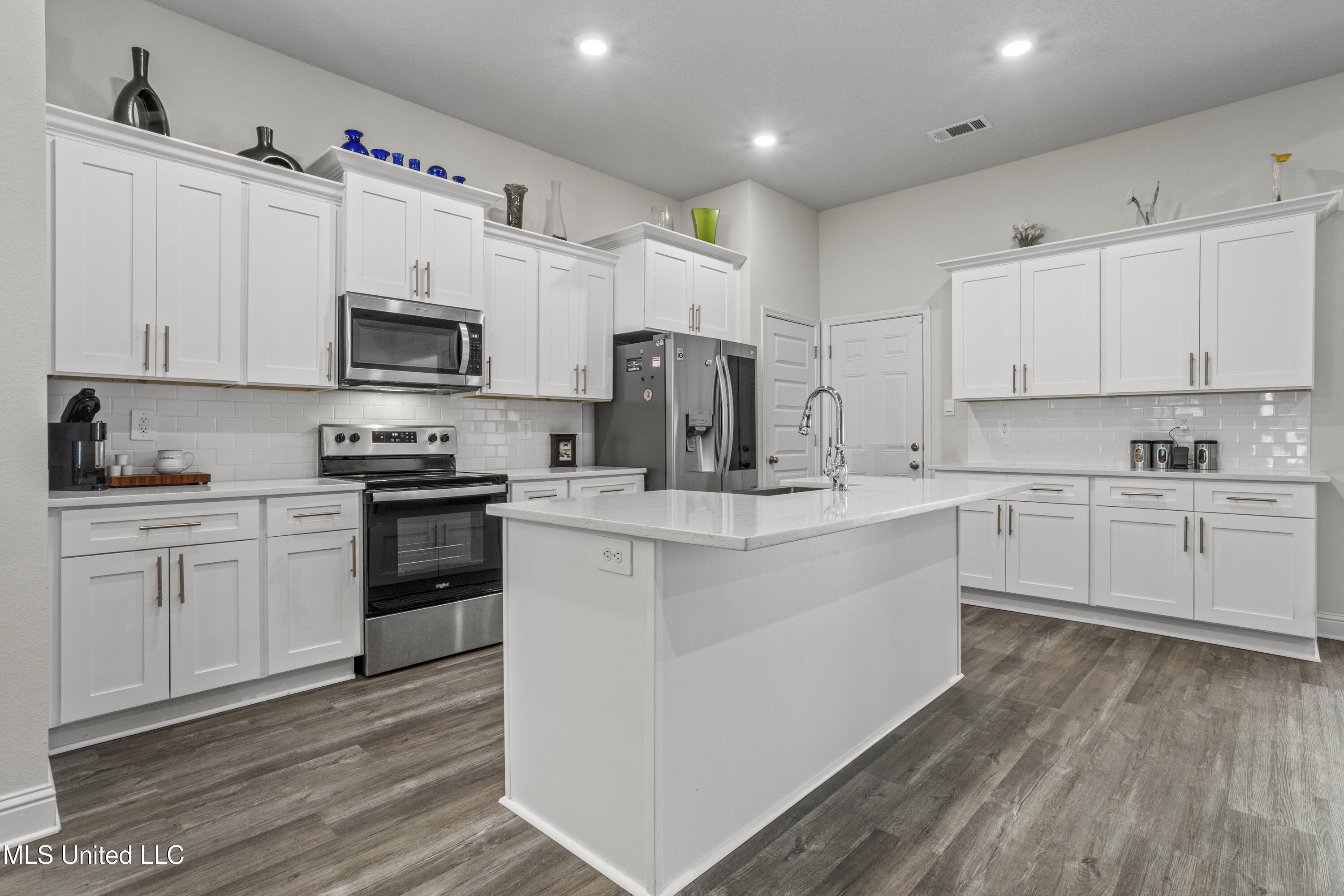 5416 East Belle Fontaine Road Ocean Springs, MS 39564 - Photo 16 of 53 0016