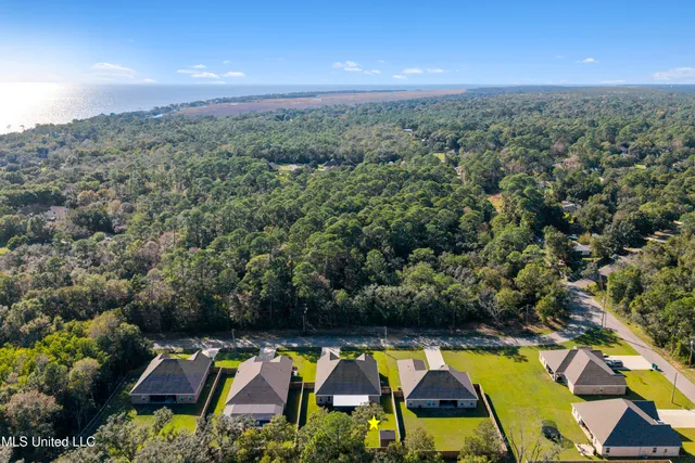 $399,000 | 5416 East Belle Fontaine Road, Ocean Springs, MS 39564