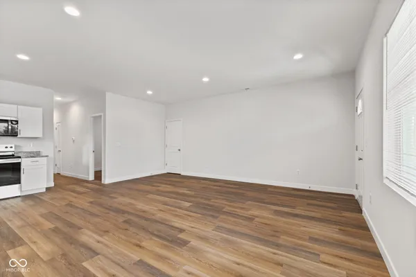 $1,695 | 2711 Guilford Avenue, Unit A, Indianapolis, IN 46205