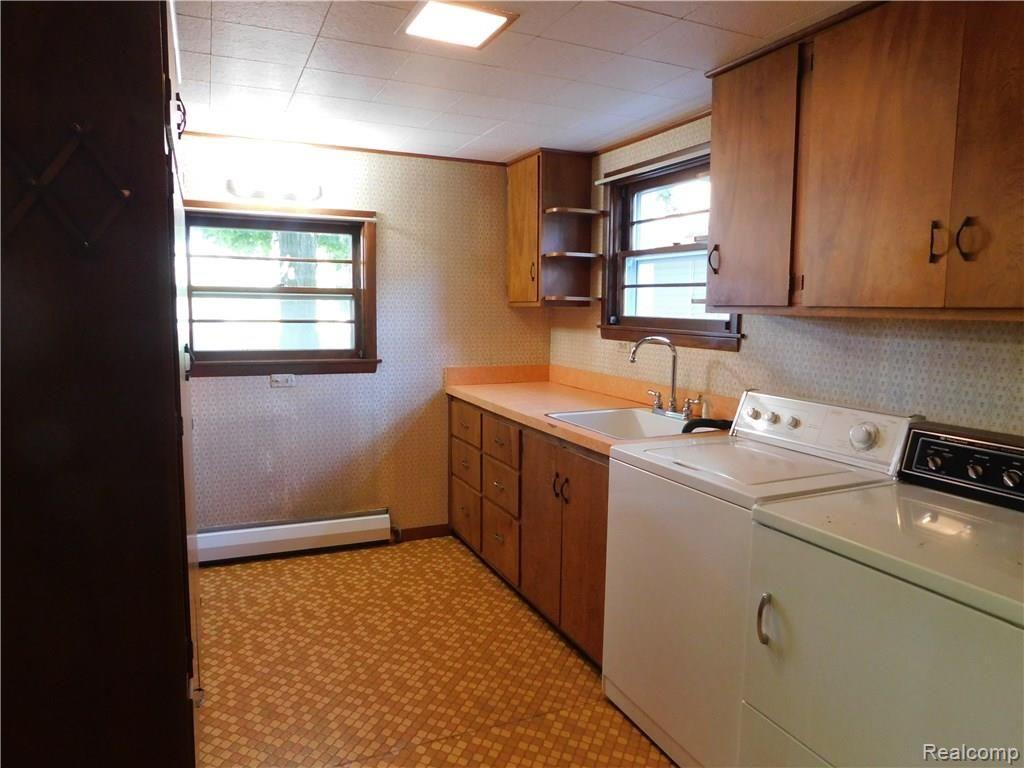 7930 Sharpe Road Fowlerville, MI 48836 - Photo 12 of 16 Gallery Image 12