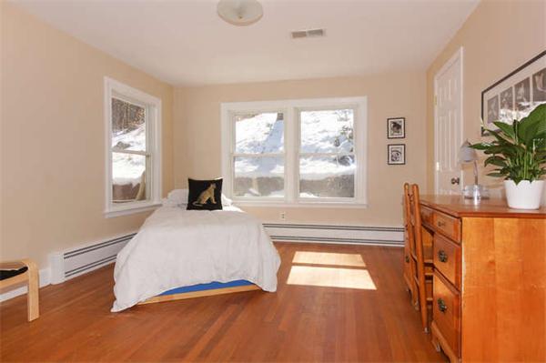 36 Hill Street Lexington, MA 02421 - Photo 15 of 30 Gallery Image 15