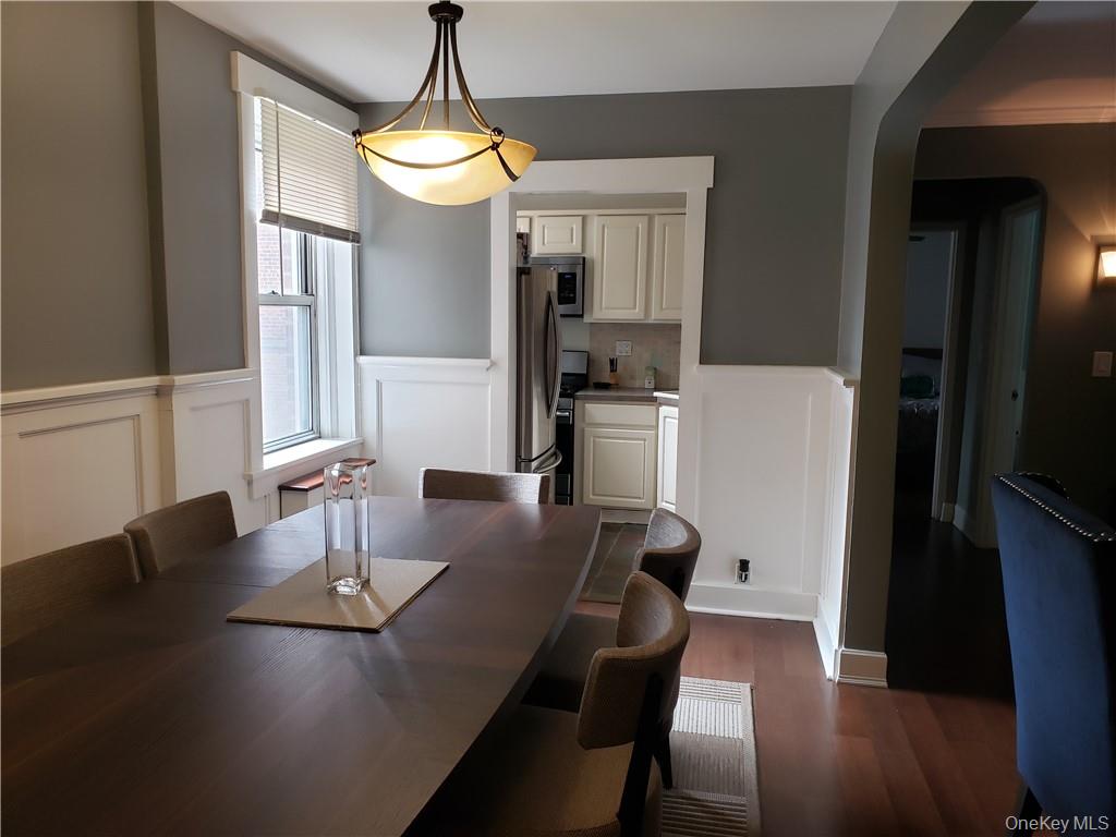 811 Bronx River Road, Unit 1C Bronxville, NY 10708 - Photo 6 of 22 Walk into formal dining room area.