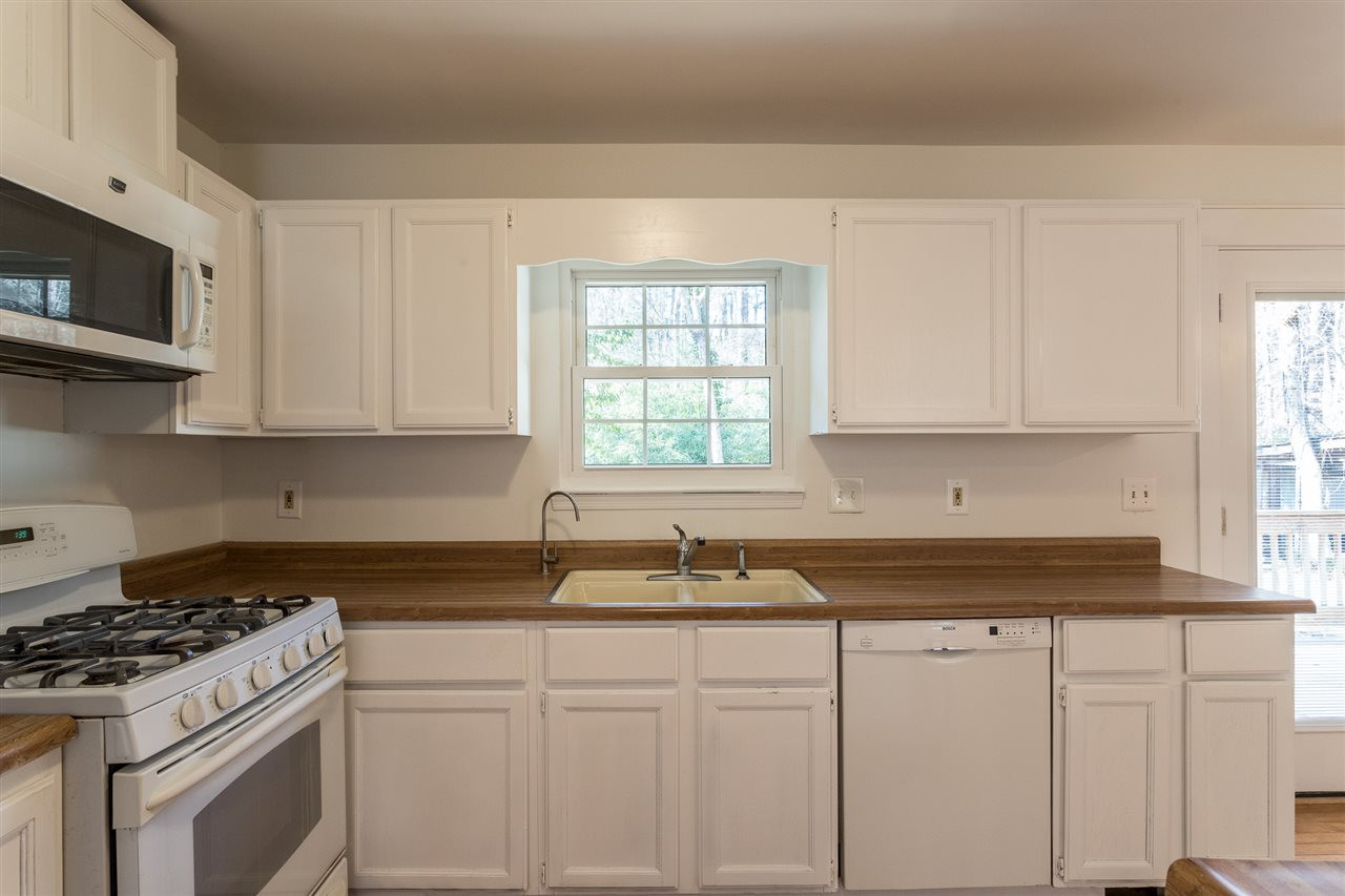 5507 Shadowbrook Drive Raleigh, NC 27612 - Photo 11 of 30 Photo 11