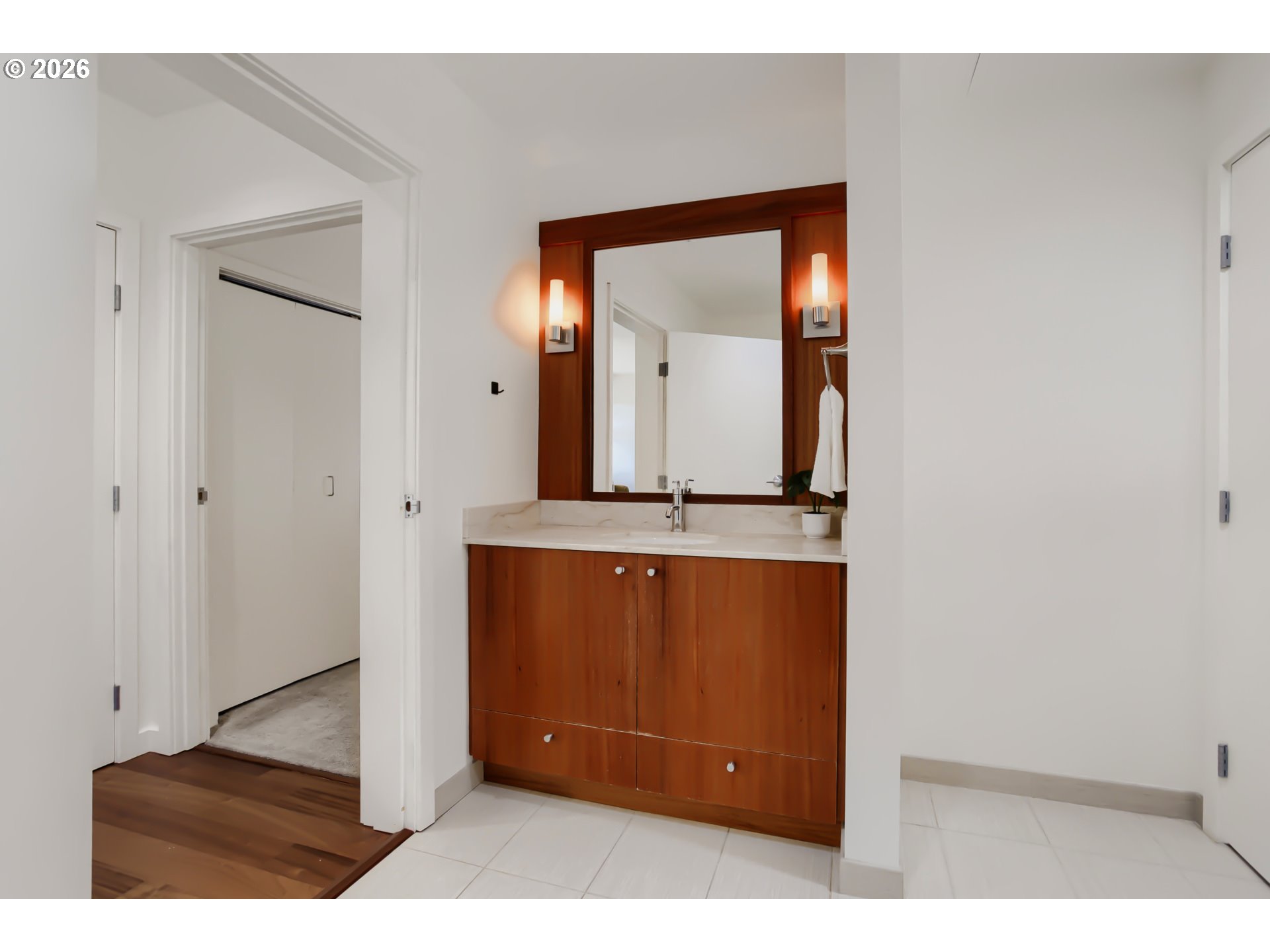 2351 Northwest Westover Road, Unit 202 Portland, OR 97210 - Photo 16 of 28 Bathroom