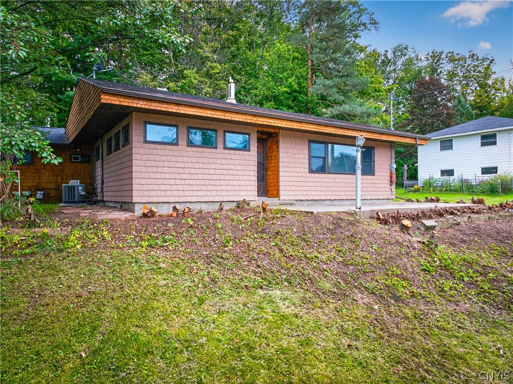 4394 New Paris Road New Hartford, NY 13413 - Photo 2 of 50 Gallery Image 2