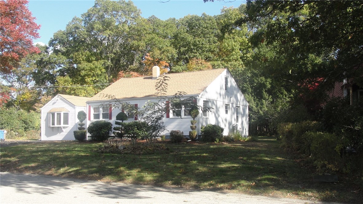 511 Bound Road Cumberland, RI 02895 - Photo 3 of 40
