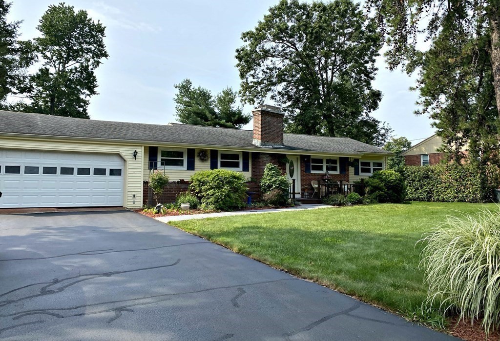 45 Lindsay Road Springfield, MA 01128 - Photo 1 of 41