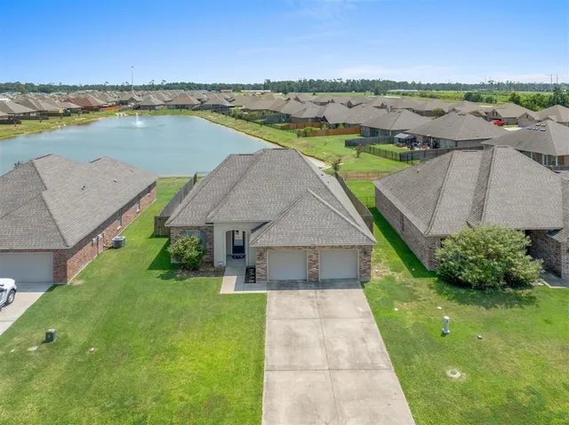 $234,500 | 2086 Westbank Drive, Lake Charles, LA 70611